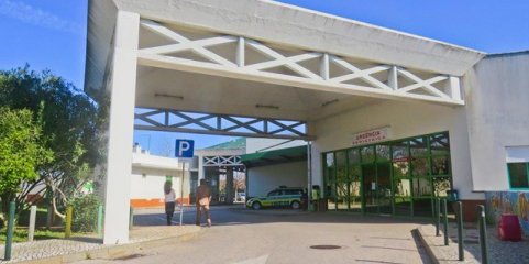 ULS Algarve nega tempos de espera nas urgências de Faro e Portimão indicados pelo Portal do SNS