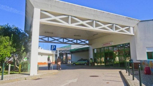 ULS Algarve nega tempos de espera nas urgências de Faro e Portimão indicados pelo Portal do SNS