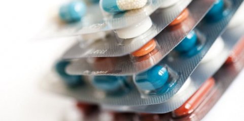 Oferta de medicamentos a idosos com complemento solidário limitada a genéricos ou preço de referência