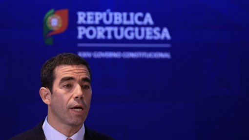 Governo afasta reforma da Segurança Social e pede que não se assustem portugueses