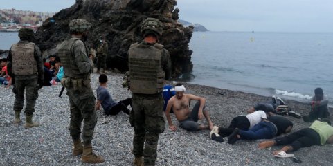Espanha desmantela redes de transporte de migrantes de Ceuta