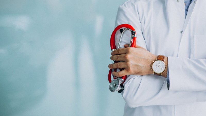 Medicina geral e familiar lidera vagas para concursos do topo da carreira médica
