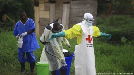 Ébola: OMS alerta que o vírus continua "fora de controlo" na RDCongo