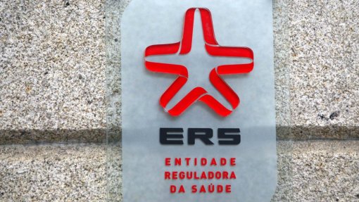 Regulador da saúde aplica quase 500 mil euros de coimas nos primeiros seis meses do ano