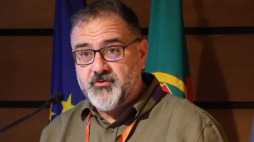 Médico Vítor Almeida diz que há 22 mil situações emergentes sem socorro adequado no INEM