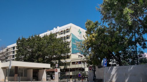 ULS do Algarve nega ter proibido trabalhadores de frequentarem Medicina