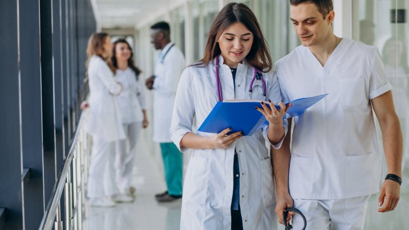 Petição com 3.500 assinaturas pede transparência na escolha para internato médico