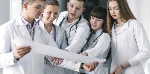 Estudantes de medicina preocupados com novo modelo de escolha de vagas para internato