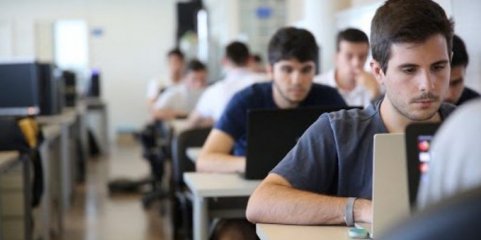 Setenta alunos sofrem doença gastrointestinal após refeição em cantina escolar na Maia