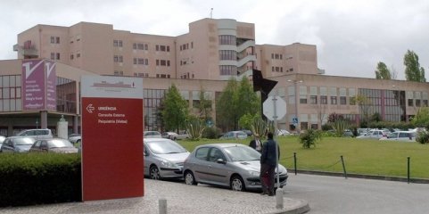 Tempos de espera nas urgências voltam a subir, quase nove horas no hospital Amadora-Sintra