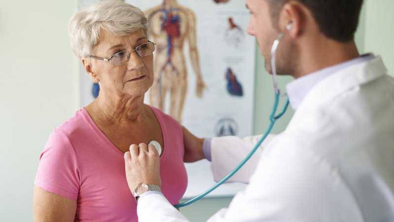 Sociedade científica quer “democratizar” rastreios cardiovasculares através das farmácias