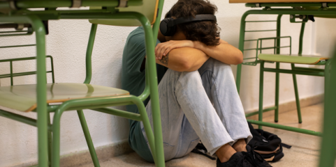 Sintomas depressivos afetam 40% dos adolescentes de 259 escolas avaliadas