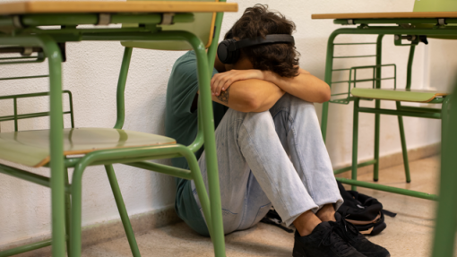 Sintomas depressivos afetam 40% dos adolescentes de 259 escolas avaliadas