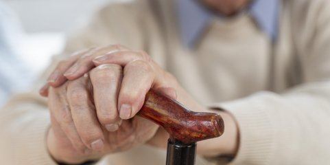 Cerca de 46% dos idosos têm dificuldade em fazer pelo menos uma tarefa doméstica