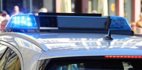 Dez feridos após automóvel atropelar multidão de adeptos de râguebi a norte de Sydney