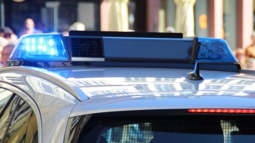 Dez feridos após automóvel atropelar multidão de adeptos de râguebi a norte de Sydney