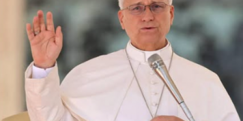 URGENTE: Cirurgia para remover nódulo de um pulmão do Papa em curso - hospital