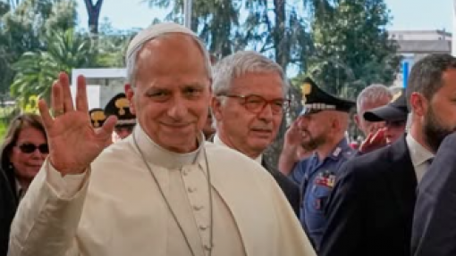 Recuperação pós-operatória do Papa a decorrer normalmente