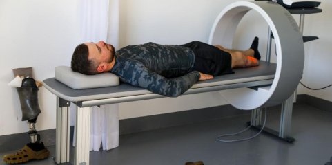 Militares ucranianos feridos na guerra curam corpo e alma num antigo seminário em Ourém