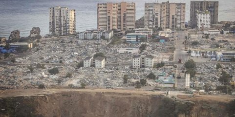 Portugueses continuam a enfrentar o desafio de reconstruir casas, negócios e vidas após sismos
