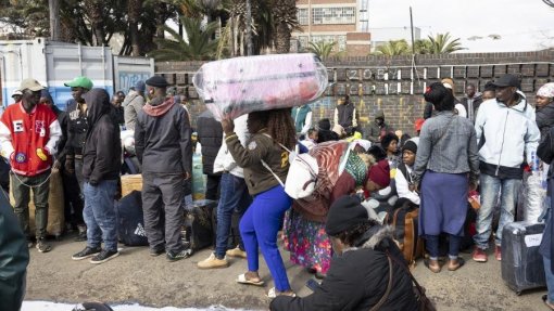 Pelo menos 15.394 migrantes fugiram da África do Sul por Moçambique - OIM