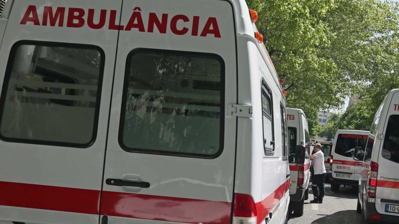 Liga Portuguesa das Ambulâncias anuncia marcha lenta de protesto na Ponte 25 de Abril