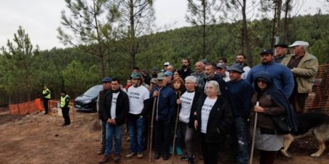 Opositores à mina de lítio repetem bloqueio aos trabalhos da Savannah em Boticas