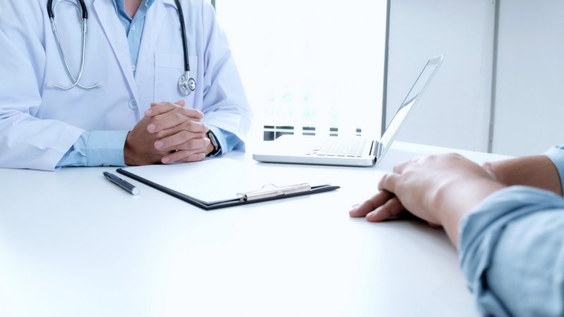 Novo sistema de acesso a consultas e cirurgias arranca em janeiro - ministra