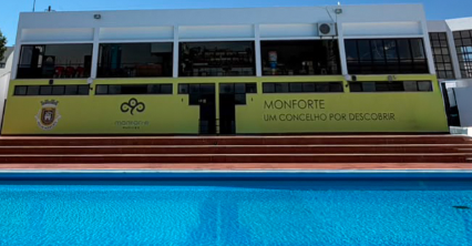 Piscina Municipal Descoberta de Monforte com fecho antecipado devido a bactéria na água